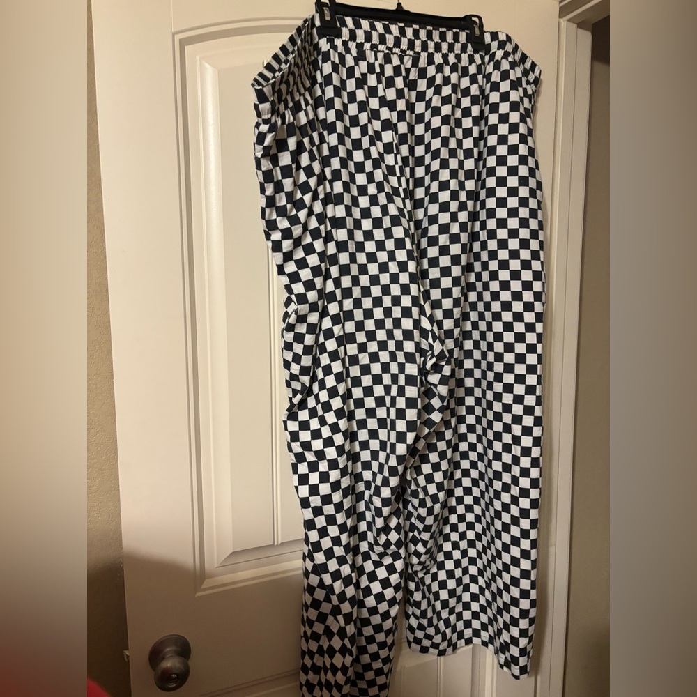 Wray Black and White Checkered Pant Set - Picture 6 of 10